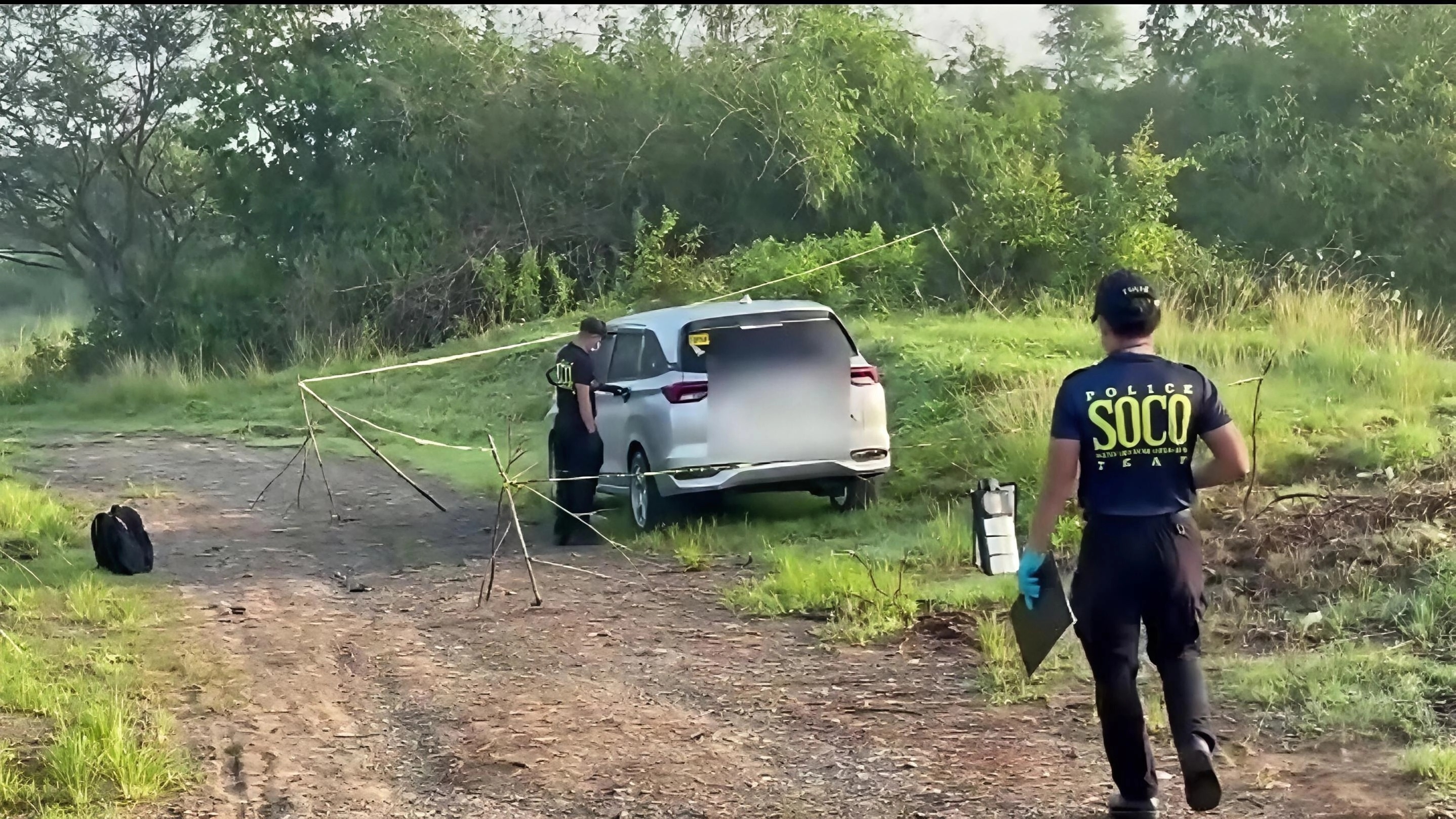 Bangkay ng mag-iina natagpuan sa inabandonang sasakyan sa Bulacan