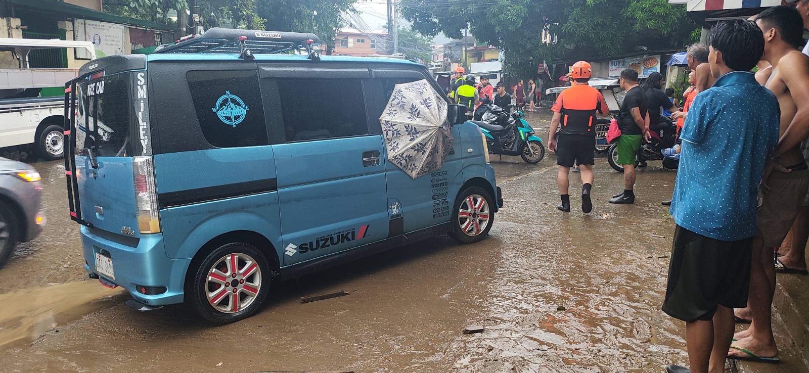 60 anyos na lalaki patay matapos atakehin sa puso habang nakaipit sa rumaragasang tubig baha sa Gapo
