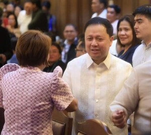 Magkapatid na Remulla tutungo sa France para kay Zaldy Co