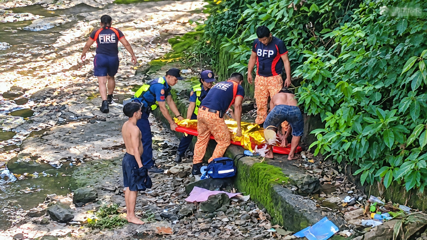 Dalawang kabataan, natagpuang nakahandusay at baldado sa isang sapa sa QC